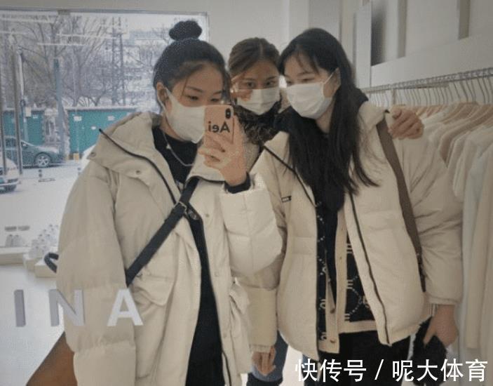 江苏女排|女排奥运冠军龚翔宇大变样!大长腿搭长靴太抢镜,名媛气质十足