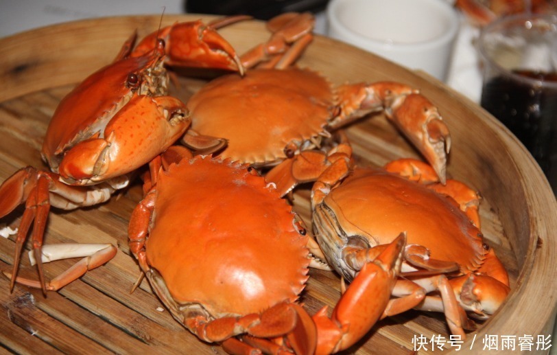 腹部|蒸螃蟹,用冷水还是热水?老渔民教你一招,不掉腿不流黄,没腥味