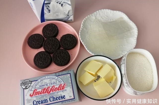 夏天不用烤箱也能做蛋糕,1搅1拌就完成,入口即化,孩子超爱吃