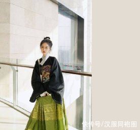 下图|什么？丸子头也能搭配汉服？其实汉服完全不挑发型的