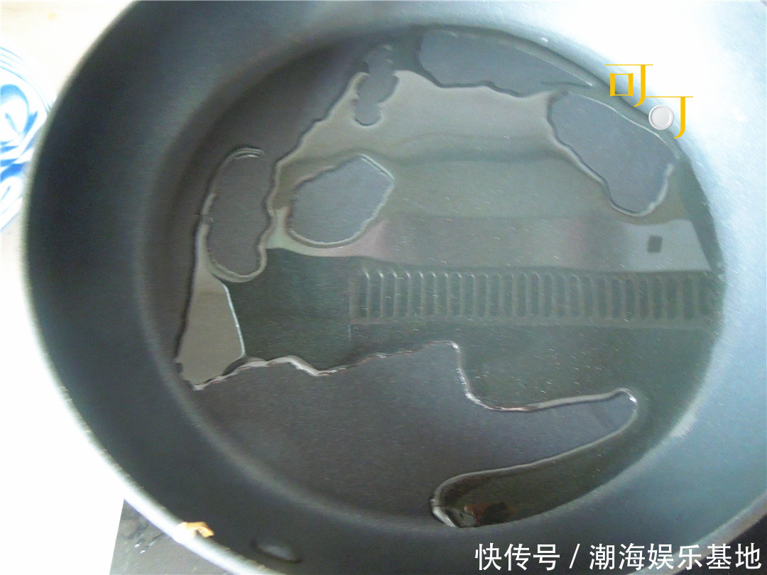 包饺子|出门前给老公准备的三鲜馅饺子,煮着吃煎着吃都可以,太方便