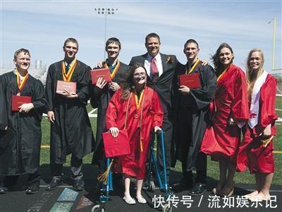 麦考伊|23年前坚持生下七胞胎的妈妈,如今一家过得怎么样?令人感慨万千