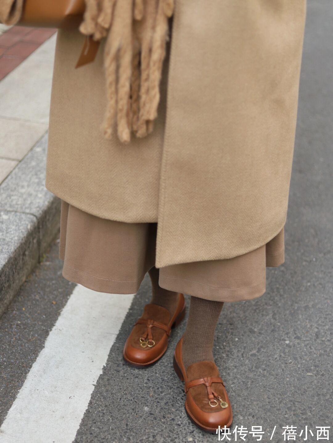 黄黑皮|原来“乐福鞋”才是真香鞋子,借鉴这些搭配,照着穿摆脱路人感