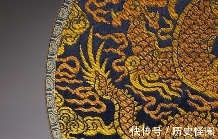 团扇！清代，缂丝云龙纹团扇