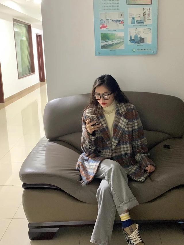  缺少|冬天不能缺少的牛仔裤, 穿搭要有新花样, 保暖也不能忘