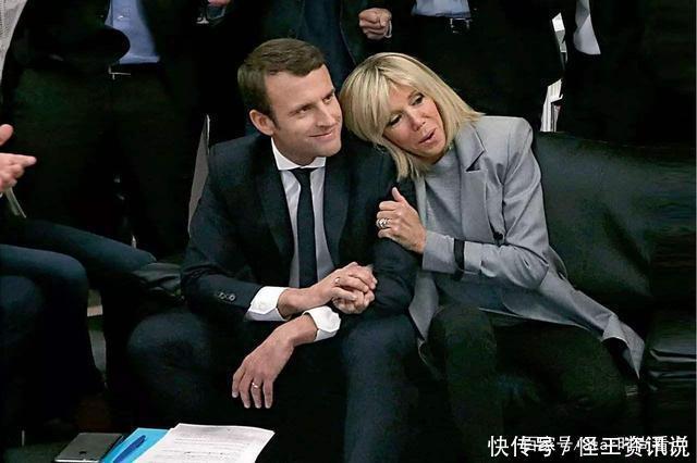 67岁法国夫人不服老!胳膊腿上皱纹像枯树皮,下台阶两保镖搀扶