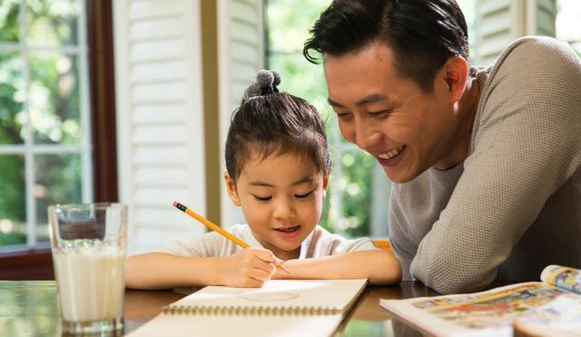 老师|男孩罚抄“罗”字火了,每个字都如梦似幻,网友这字有灵魂