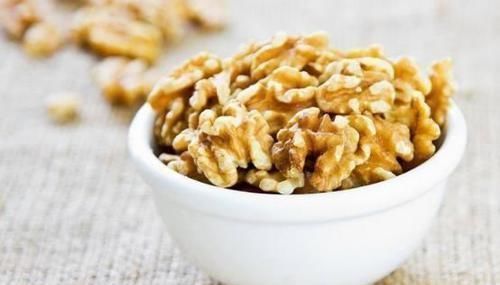 核桃|核桃和此物一起煮,失眠好了,白发变黑发,无论男女常食好处多