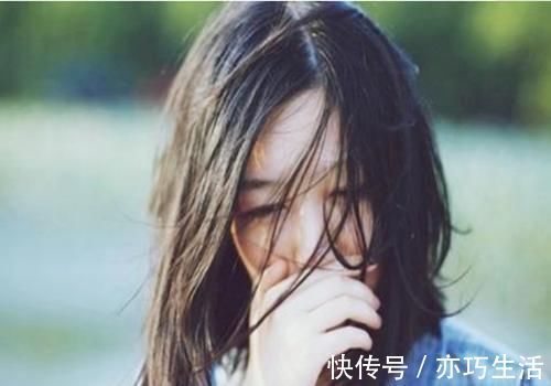 女性|进产房前,产妇悄悄给医生塞“小纸条”,短短四行字让人瞬间落泪