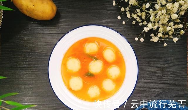 开胃|爽口开胃的西红柿土豆丸子汤，做法详细，想喝的时候做一碗吧！