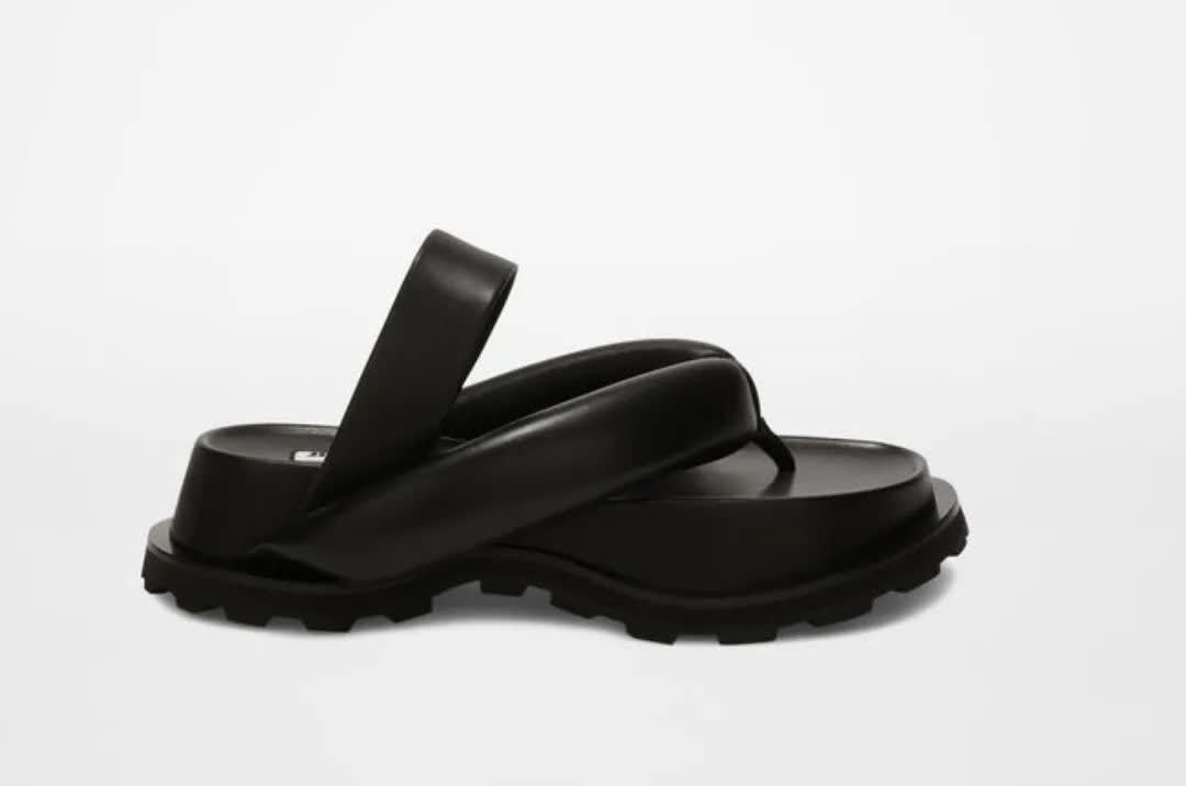 yeezy|目测增高10cm 的凉鞋你不馋吗？