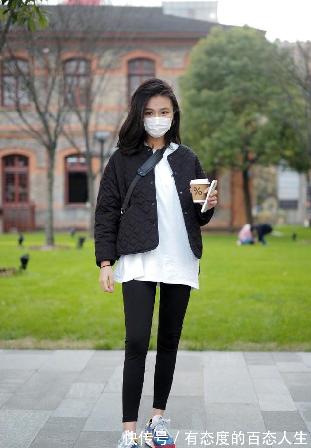 骑士靴 突然火起来了一种穿法短上衣+体操裤,显瘦又时髦,关键还实用!