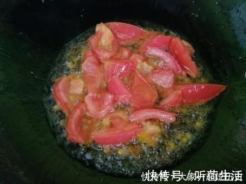 金针菇鸡蛋|脂肪最怕这“菜”,一周吃3次,刮油清肠,排出宿便,腰肢变细了