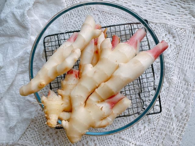 辛辣味|醋泡姜直接泡就错了，多做一步，脆嫩入味酸甜开胃，还能健脾养胃