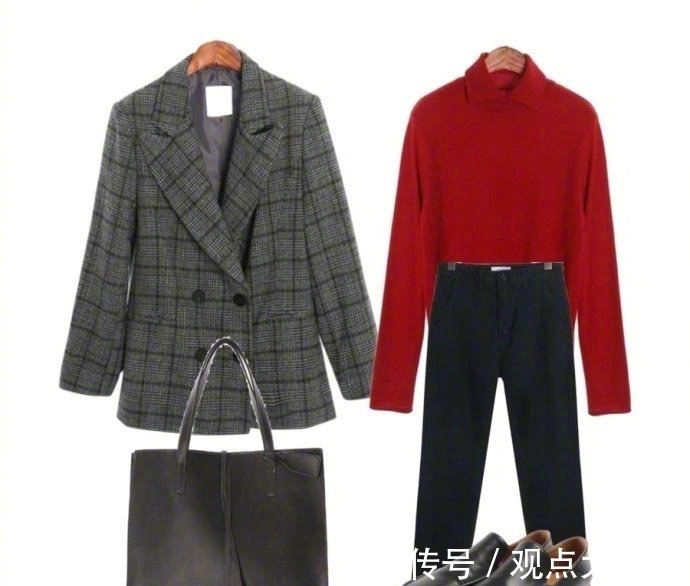暗色|种草红色毛衣的6套搭配示范，时髦洋气不失高级感，谁穿谁好看！