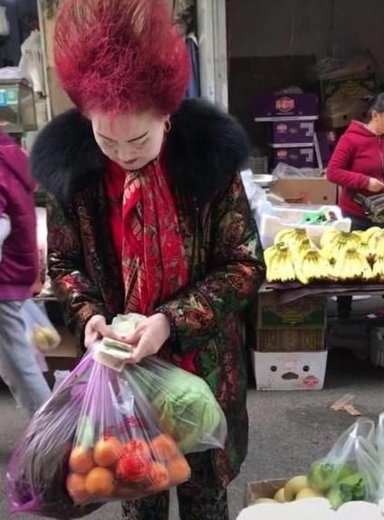为什么不建议女性染发？听理发店店员说完，后