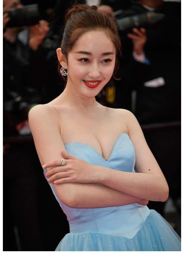 蒋梦婕小姐姐的美听说可以吸引尹正？