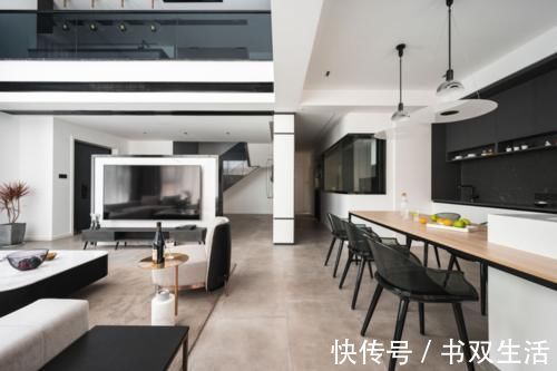 亮点|232平超大复式,主打黑白现代风,轻奢感满屋“四溢”