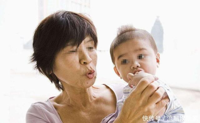 女儿|面对年过半百非要二胎的父母,25岁女儿神操作应对