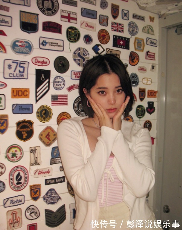 小开衫 现在正是穿小开衫的季节!遮肉又显瘦,搭配裙子太美了