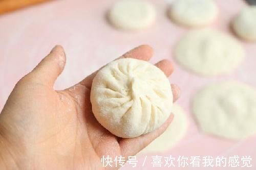 馒头|面食新吃法，比包子简单，比馒头好吃，出锅瞬间就被家人分光