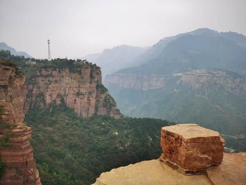 除了郭亮村，南太行还有很多悬崖村落，并且不收门票