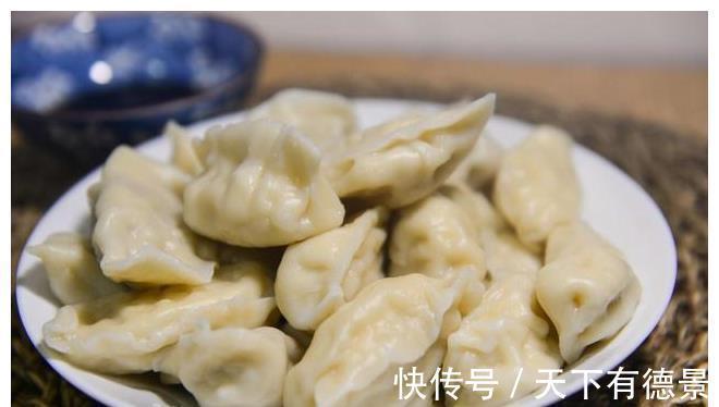 植物油|冬至包白菜饺子时,多加1样食材,饺子好吃更营养