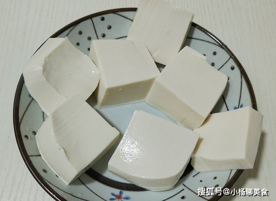 开胃|自从学会豆腐新做法，一次做两大盘不够吃，酥脆开胃，快收藏