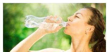 缺水|宝宝不爱喝水怎么办,缺水有哪些症状,五大妙招让宝宝喜欢白开水