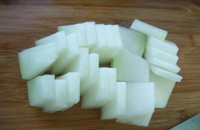 冬瓜和它是絕配,隔三差五吃一回,湯汁鮮美,補鈣質(zhì)長個頭