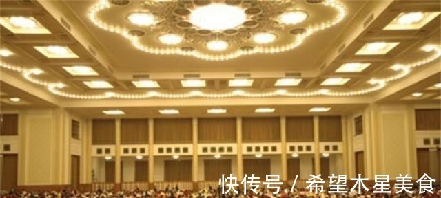 菜系#中国国宴,大方庄重;朝鲜国宴,喝酒不多,以吃为主!