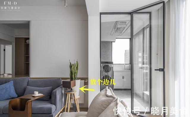 矮墙|有点意思,客厅和阳台之间砌矮墙,暖气片藏在这里,书桌也有了