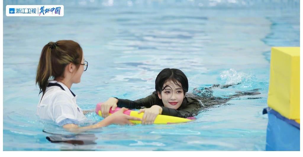 《奔跑吧》白鹿加盟成這季“最大亮點(diǎn)”，看來新導(dǎo)演王璐沒有看錯(cuò)