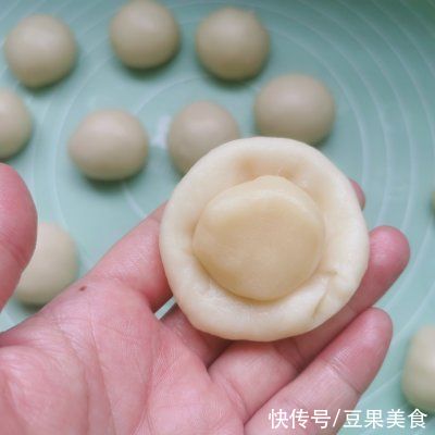 绿豆|尝尝这道酥皮绿豆饼，生活赛过活神仙