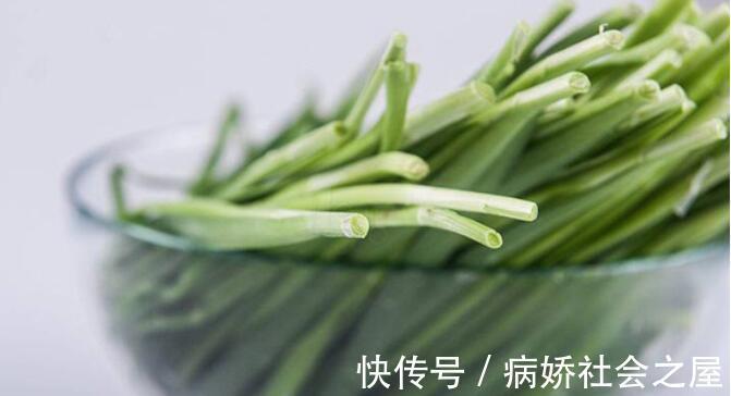 肝脏|吃茄子有损肝脏？医生：真无知！不想肝脏再受伤，3种素菜趁早扔