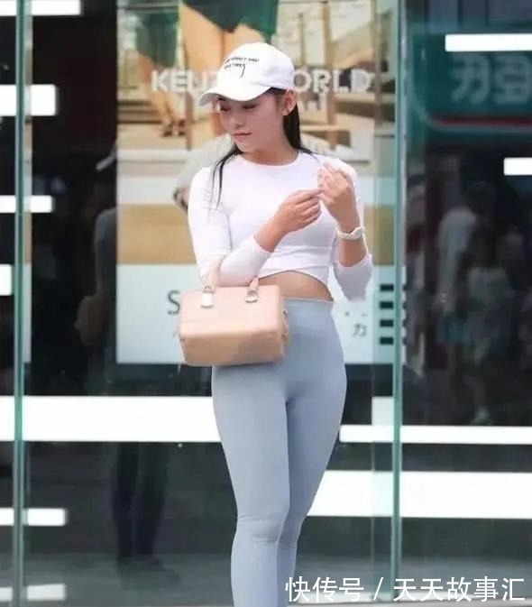 时尚 随意霸气的打底裤简单却又个性,更显文雅范!