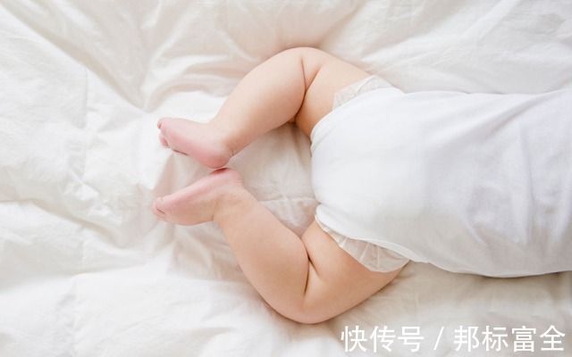 绑腿|这些育儿陋习可能导致孩子“小短腿”,别再让老人执迷不悟了