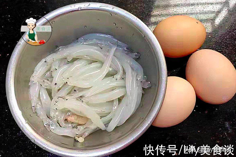 煎蛋|秋天，这鱼多给孩子吃，软嫩无刺，煎蛋太香了，正当季营养不上火