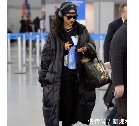 胖瘦|女人不论胖瘦,穿羽绒服少搭这3种裤子!显臃肿不说,还很邋遢