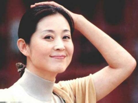 話劇團|郭達翻盤史：從養豬工人到春晚釘子戶，20年不下臺的背后誰在支撐