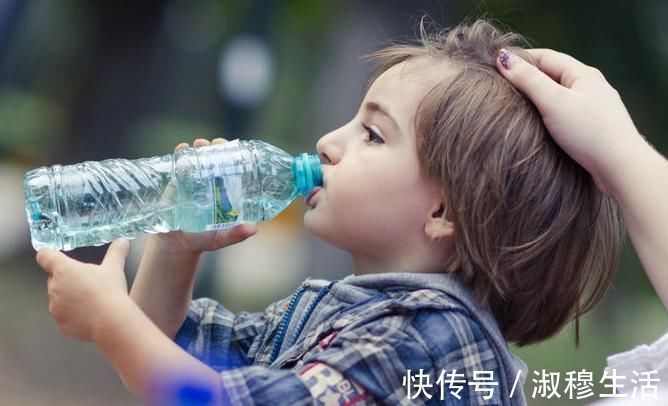 饮品|早晨空腹喝水,是对还是错呢,一起来看营养师的解答