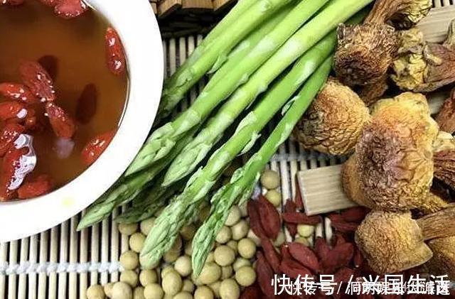 症状|头上供血有点不足时,常有3个症状,若都没有,说明血管还算健康