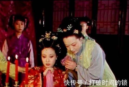 丫鬟#说说《红楼梦》里的女奴结构,谁才是站在金字塔尖的人?