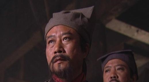 怪异|晁盖被箭击中后,宋江的怪异行为,揭示了他真正死亡的原因