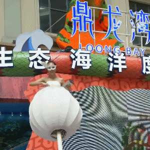 糖葫芦|小姐姐是梦见吃糖葫芦了吗?网友:口红都快给你吃完啦!