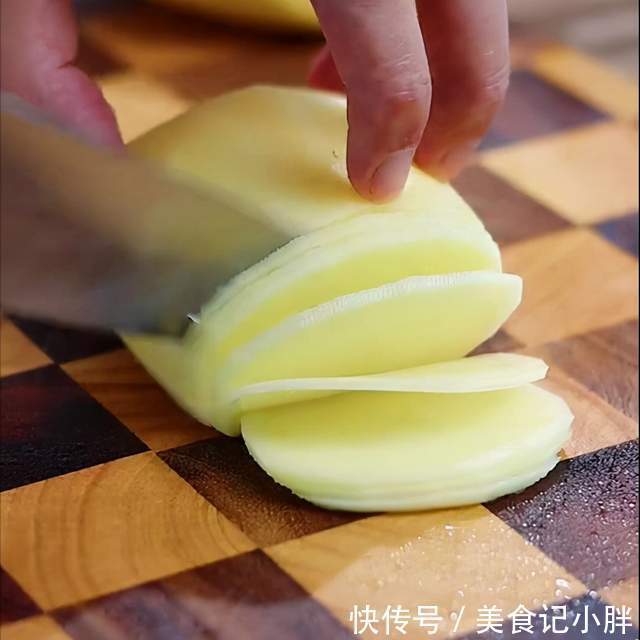神仙|不到10元的成本,做出顶尖美味,土豆的神仙做法!