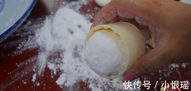 美味|冰皮月饼最好吃的做法,简单美味又馋人,看看你喜欢吃不?