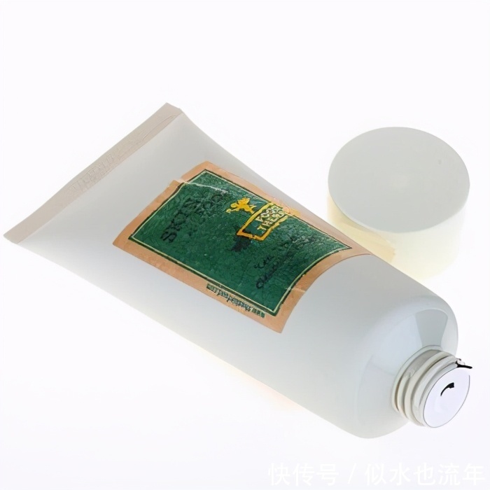 补水|有效清洁污垢的洗面奶推荐:舒爽补水放松肌肤,轻松洗出牛奶肌