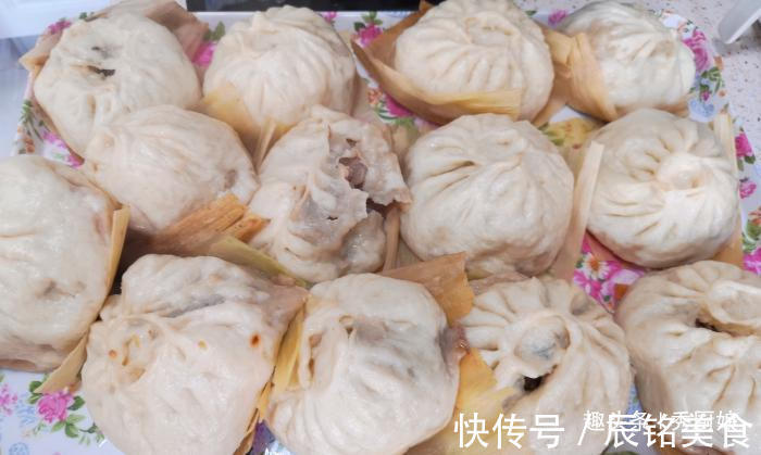 老公|婆婆过生日,媳妇精心准备一桌饭菜,最后却因为此事,遭老公埋怨