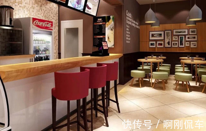 房东|房租越来越贵,都说开实体店不如当房东,房东就真的稳赚不赔吗?